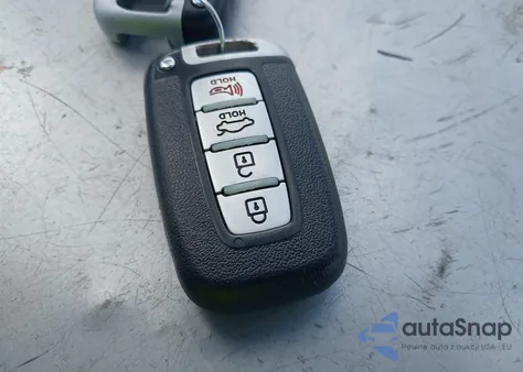 2012 Hyundai Genesis 3.8 from USA, damaged, VIN KMHGC4DD8CU167595